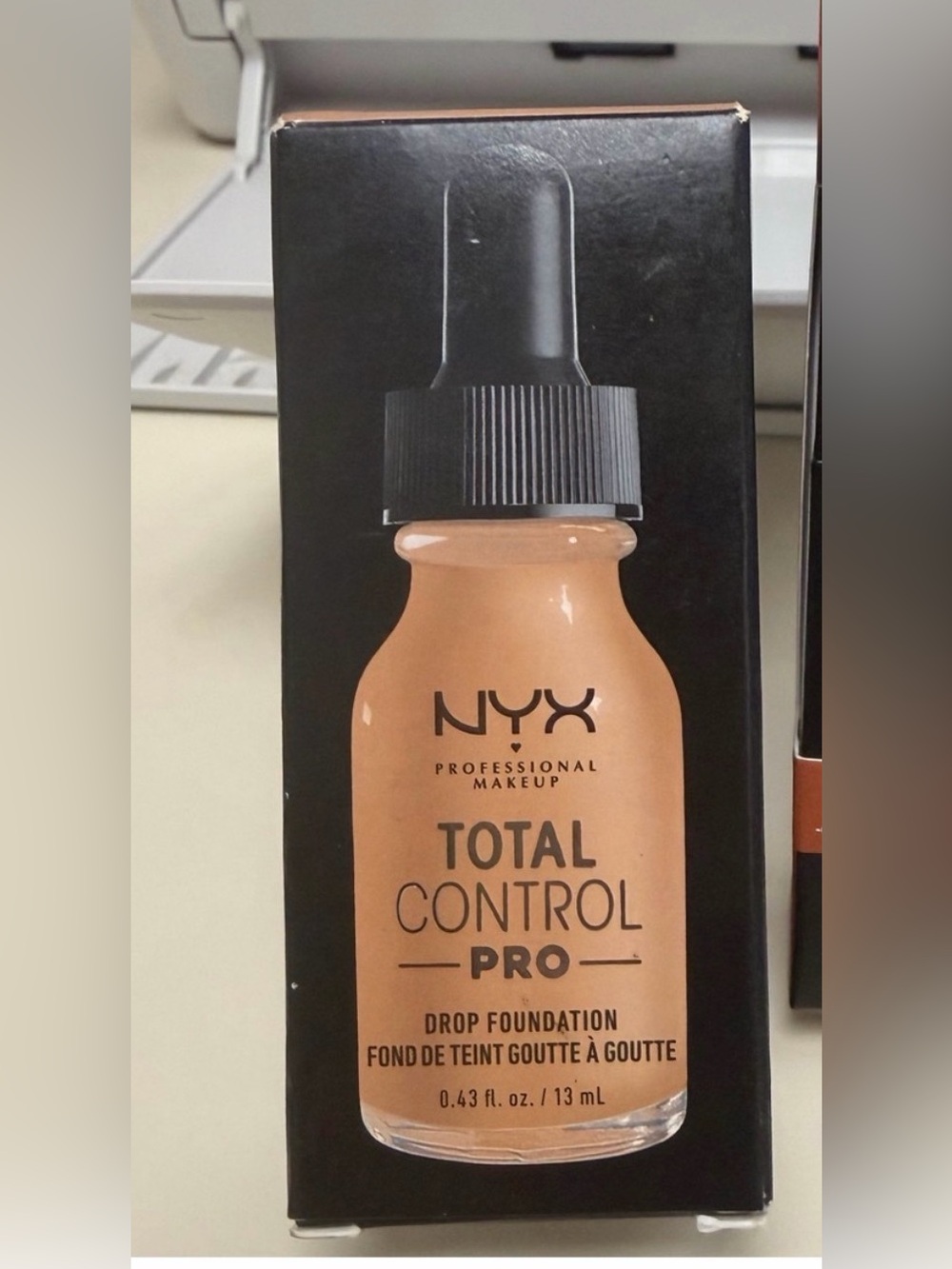 NYX Total Control Pro foundation